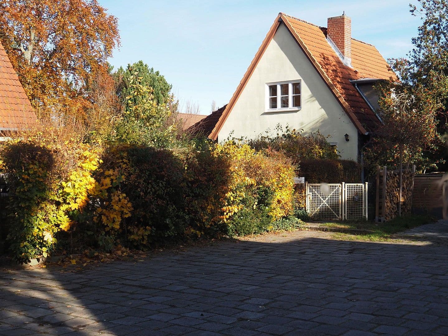 Prodej domu 105 m², pozemek 557 m², Kleinmachnow, Braniborsko Prodej domu 105 m², pozemek 557 m², Kleinmachnow, Braniborsko