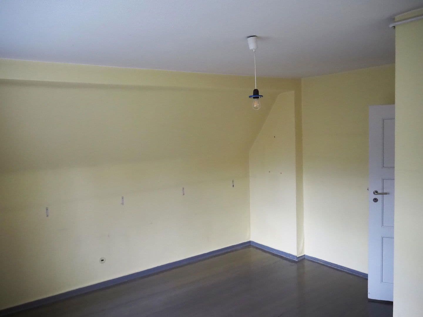 Prodej domu 105 m², pozemek 557 m², Kleinmachnow, Braniborsko Prodej domu 105 m², pozemek 557 m², Kleinmachnow, Braniborsko