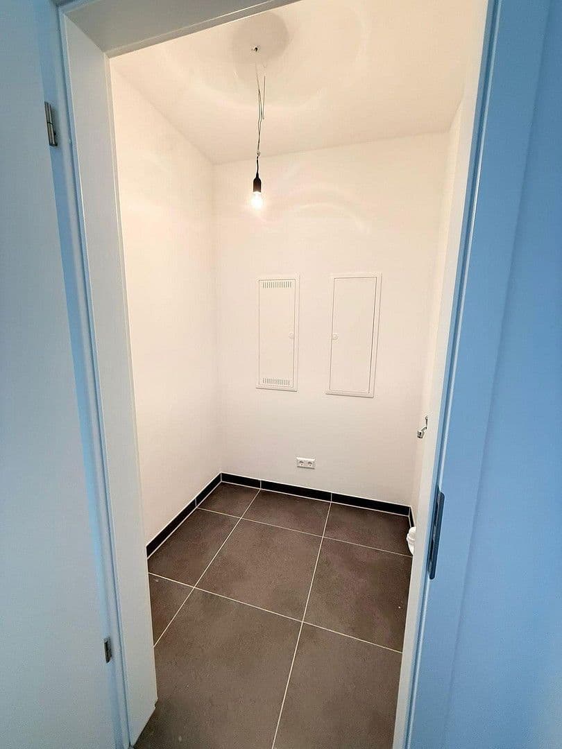 Pronájem bytu 2+1 65 m², Herbststraße.21, Heilbronn, Bádensko-Württembersko Pronájem bytu 2+1 65 m², Herbststraße.21, Heilbronn, Bádensko-Württembersko