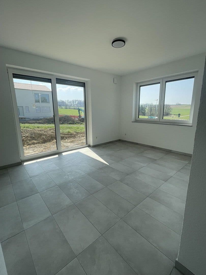 Pronájem bytu 3+1 72 m², Burgstetten, Bádensko-Württembersko Pronájem bytu 3+1 72 m², Burgstetten, Bádensko-Württembersko
