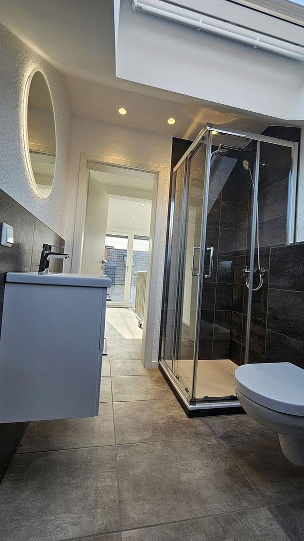 Prodej domu 167 m², pozemek 163 m², Speyerer Straße 25, Neuhofen, Porýní-Falc Prodej domu 167 m², pozemek 163 m², Speyerer Straße 25, Neuhofen, Porýní-Falc