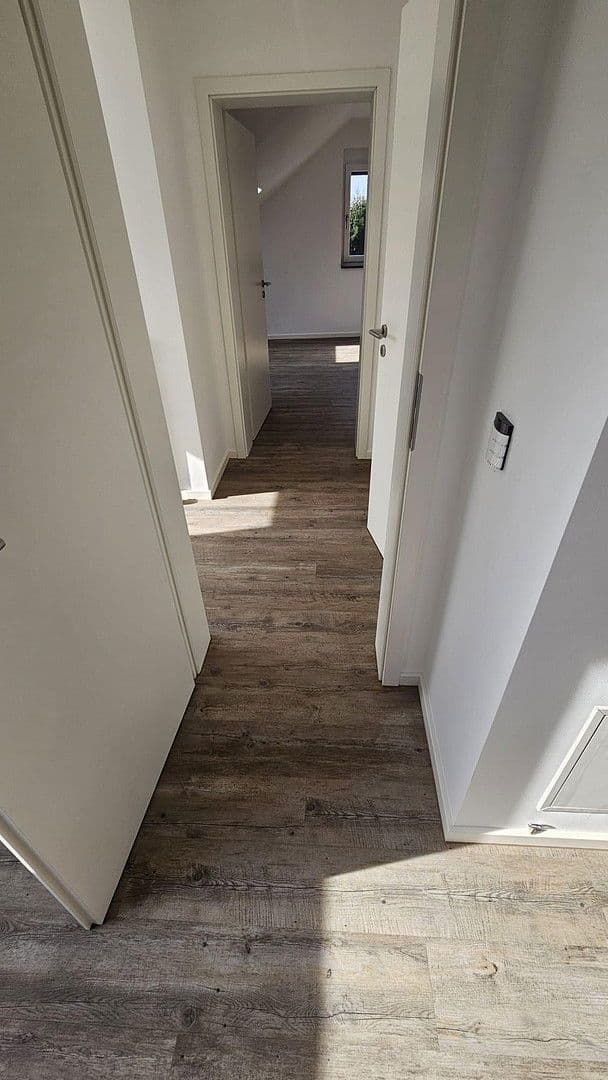 Prodej domu 167 m², pozemek 163 m², Speyerer Straße 25, Neuhofen, Porýní-Falc Prodej domu 167 m², pozemek 163 m², Speyerer Straße 25, Neuhofen, Porýní-Falc