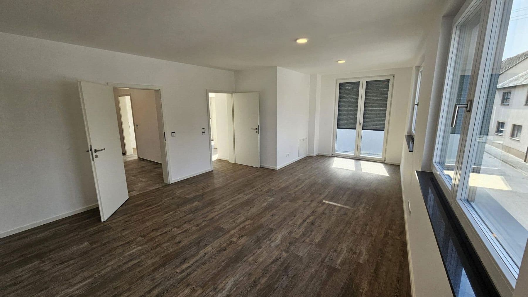 Prodej domu 167 m², pozemek 163 m², Speyerer Straße 25, Neuhofen, Porýní-Falc Prodej domu 167 m², pozemek 163 m², Speyerer Straße 25, Neuhofen, Porýní-Falc