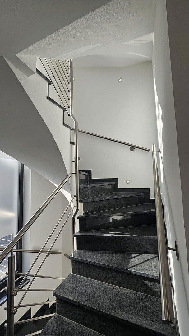 Prodej domu 167 m², pozemek 163 m², Speyerer Straße 25, Neuhofen, Porýní-Falc Prodej domu 167 m², pozemek 163 m², Speyerer Straße 25, Neuhofen, Porýní-Falc