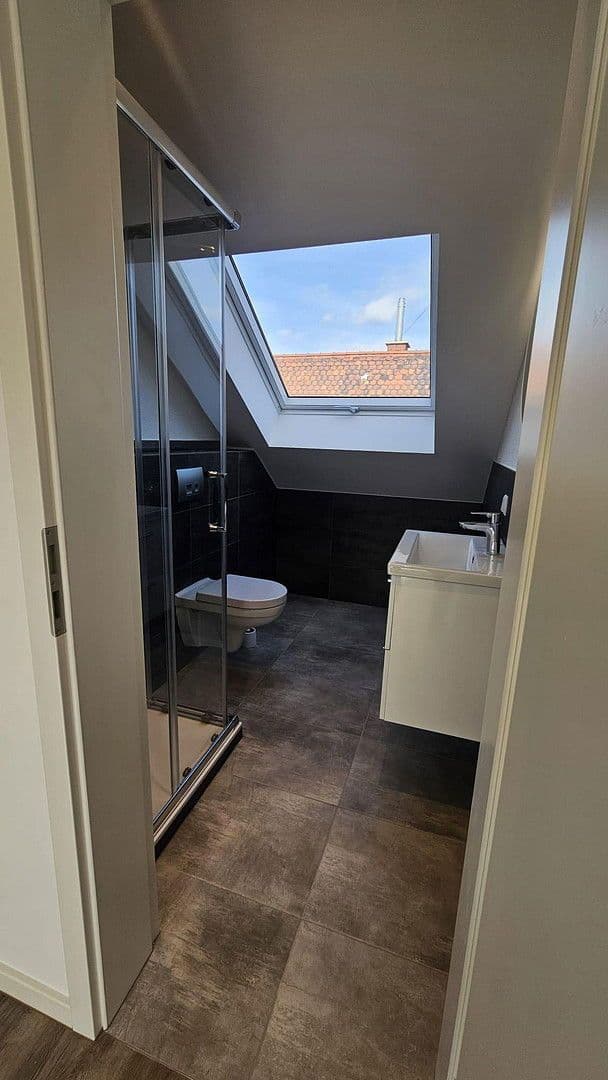 Prodej domu 167 m², pozemek 163 m², Speyerer Straße 25, Neuhofen, Porýní-Falc Prodej domu 167 m², pozemek 163 m², Speyerer Straße 25, Neuhofen, Porýní-Falc