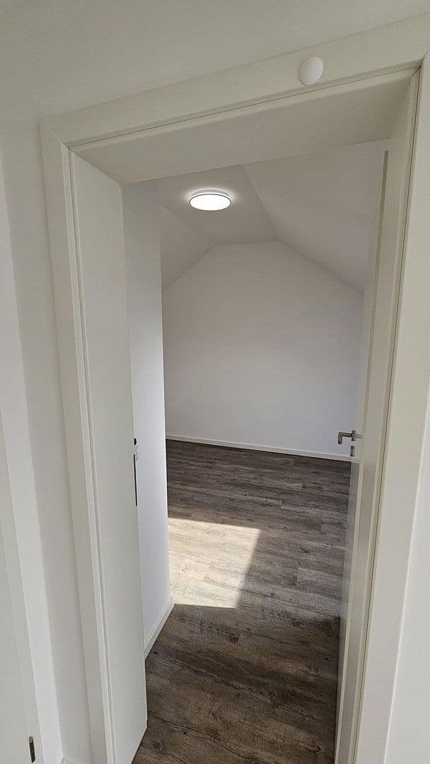 Prodej domu 167 m², pozemek 163 m², Speyerer Straße 25, Neuhofen, Porýní-Falc Prodej domu 167 m², pozemek 163 m², Speyerer Straße 25, Neuhofen, Porýní-Falc