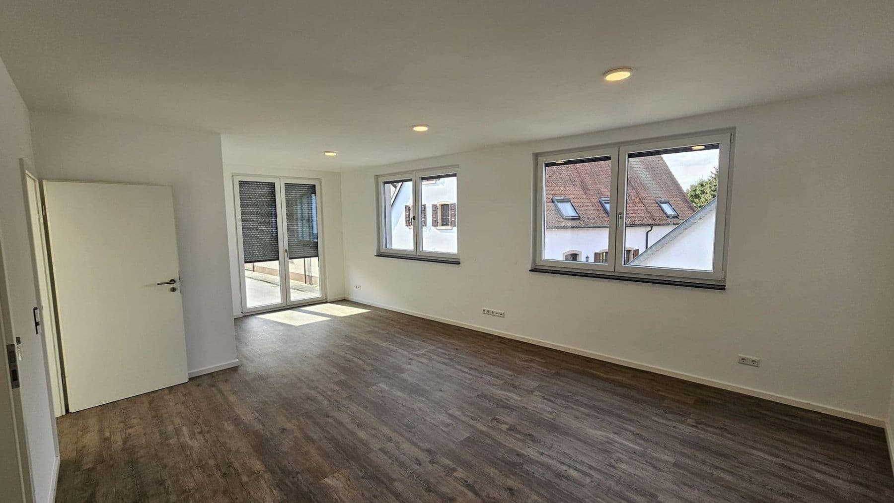 Prodej domu 167 m², pozemek 163 m², Speyerer Straße 25, Neuhofen, Porýní-Falc Prodej domu 167 m², pozemek 163 m², Speyerer Straße 25, Neuhofen, Porýní-Falc