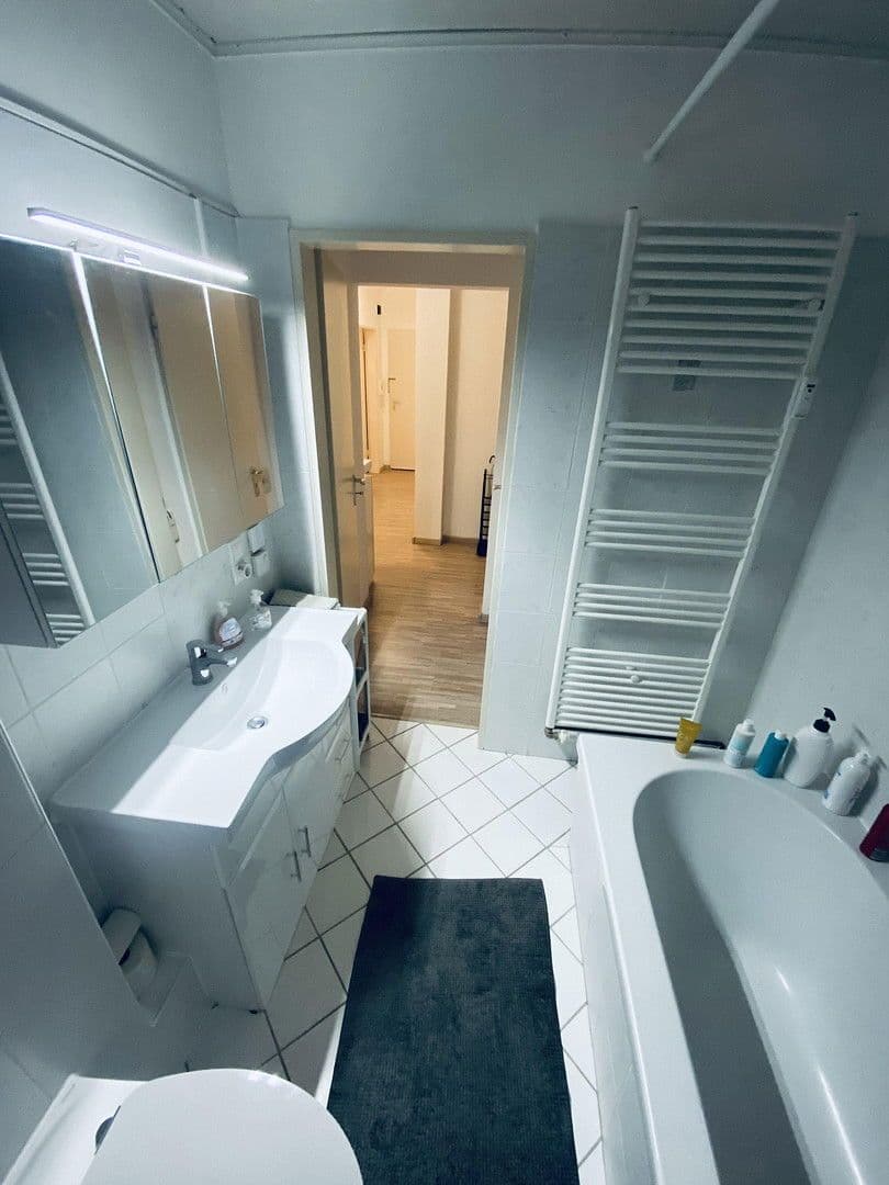 Pronájem bytu 3+1 68 m², Pinneberger Straße 55a, Wedel, Šlesvicko-Holštýnsko Pronájem bytu 3+1 68 m², Pinneberger Straße 55a, Wedel, Šlesvicko-Holštýnsko