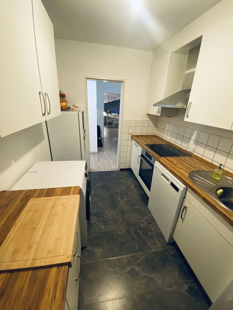 Pronájem bytu 3+1 68 m², Pinneberger Straße 55a, Wedel, Šlesvicko-Holštýnsko Pronájem bytu 3+1 68 m², Pinneberger Straße 55a, Wedel, Šlesvicko-Holštýnsko