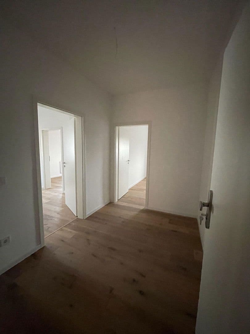 Pronájem bytu 2+1 55 m², Zabergäustr. 97, Stuttgart, Bádensko-Württembersko Pronájem bytu 2+1 55 m², Zabergäustr. 97, Stuttgart, Bádensko-Württembersko