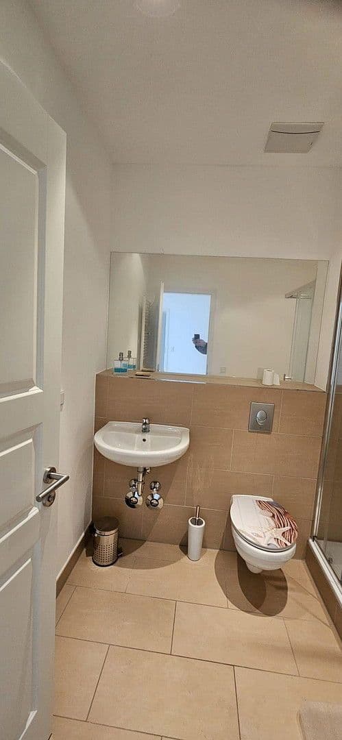 Prodej bytu 2+1 46 m², Christinenstraße 33, Berlin, Berlín Prodej bytu 2+1 46 m², Christinenstraße 33, Berlin, Berlín