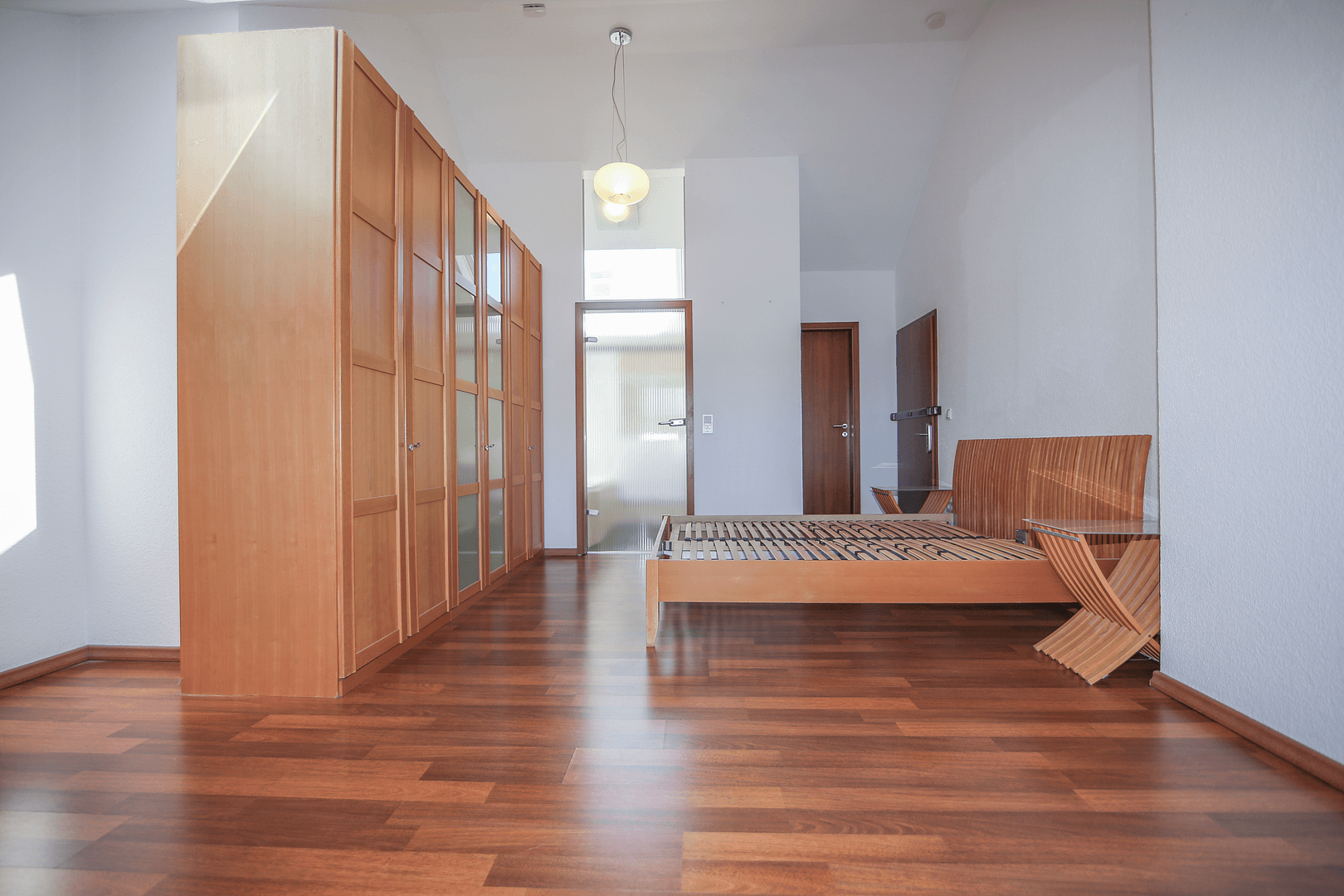 Pronájem bytu 2+1 82 m², Oberstraße 28, Mülheim an der Ruhr, Severní Porýní-Vestfálsko Pronájem bytu 2+1 82 m², Oberstraße 28, Mülheim an der Ruhr, Severní Porýní-Vestfálsko