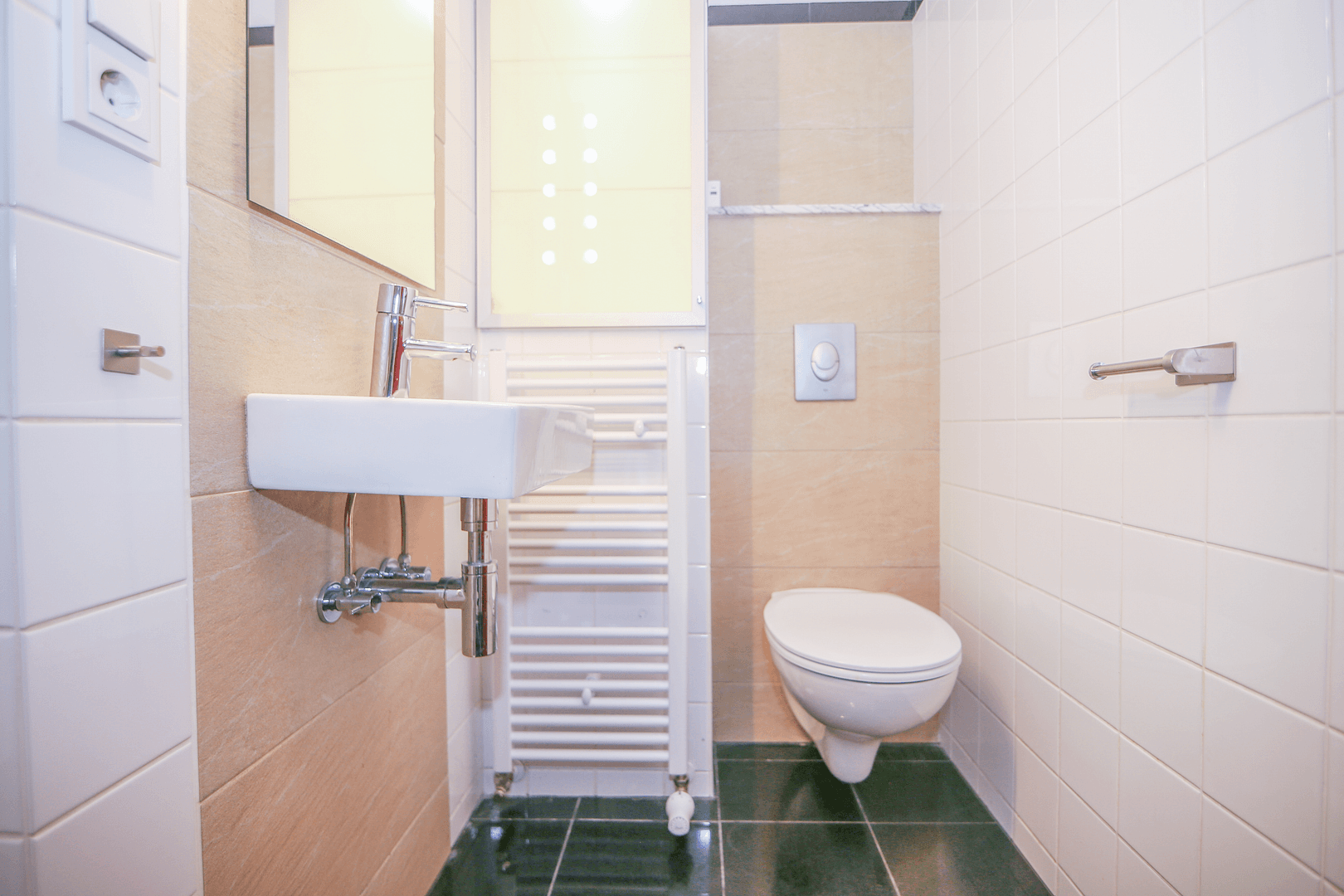 Pronájem bytu 2+1 82 m², Oberstraße 28, Mülheim an der Ruhr, Severní Porýní-Vestfálsko Pronájem bytu 2+1 82 m², Oberstraße 28, Mülheim an der Ruhr, Severní Porýní-Vestfálsko