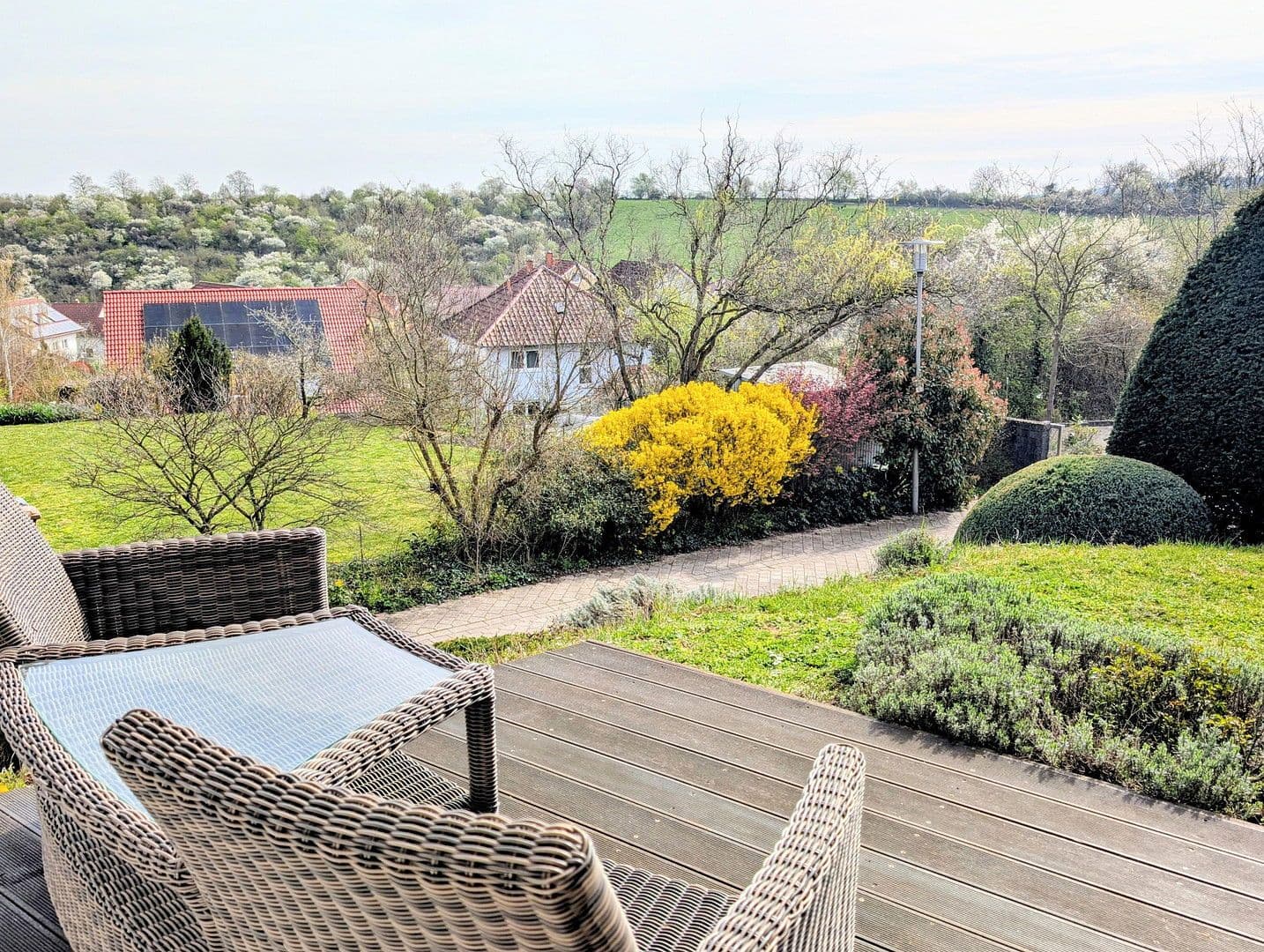 Prodej domu 180 m², pozemek 530 m², Bad Kreuznach, Porýní-Falc Prodej domu 180 m², pozemek 530 m², Bad Kreuznach, Porýní-Falc