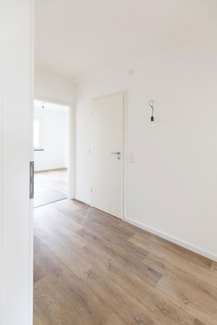 Pronájem bytu 3+1 85 m², Petersauracher Str. 39, Nürnberg, Bavorsko Pronájem bytu 3+1 85 m², Petersauracher Str. 39, Nürnberg, Bavorsko