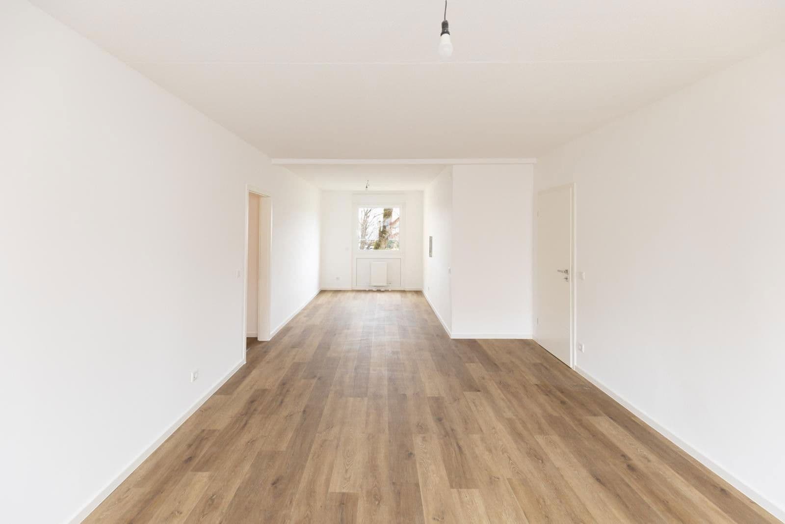 Pronájem bytu 3+1 85 m², Petersauracher Str. 39, Nürnberg, Bavorsko Pronájem bytu 3+1 85 m², Petersauracher Str. 39, Nürnberg, Bavorsko