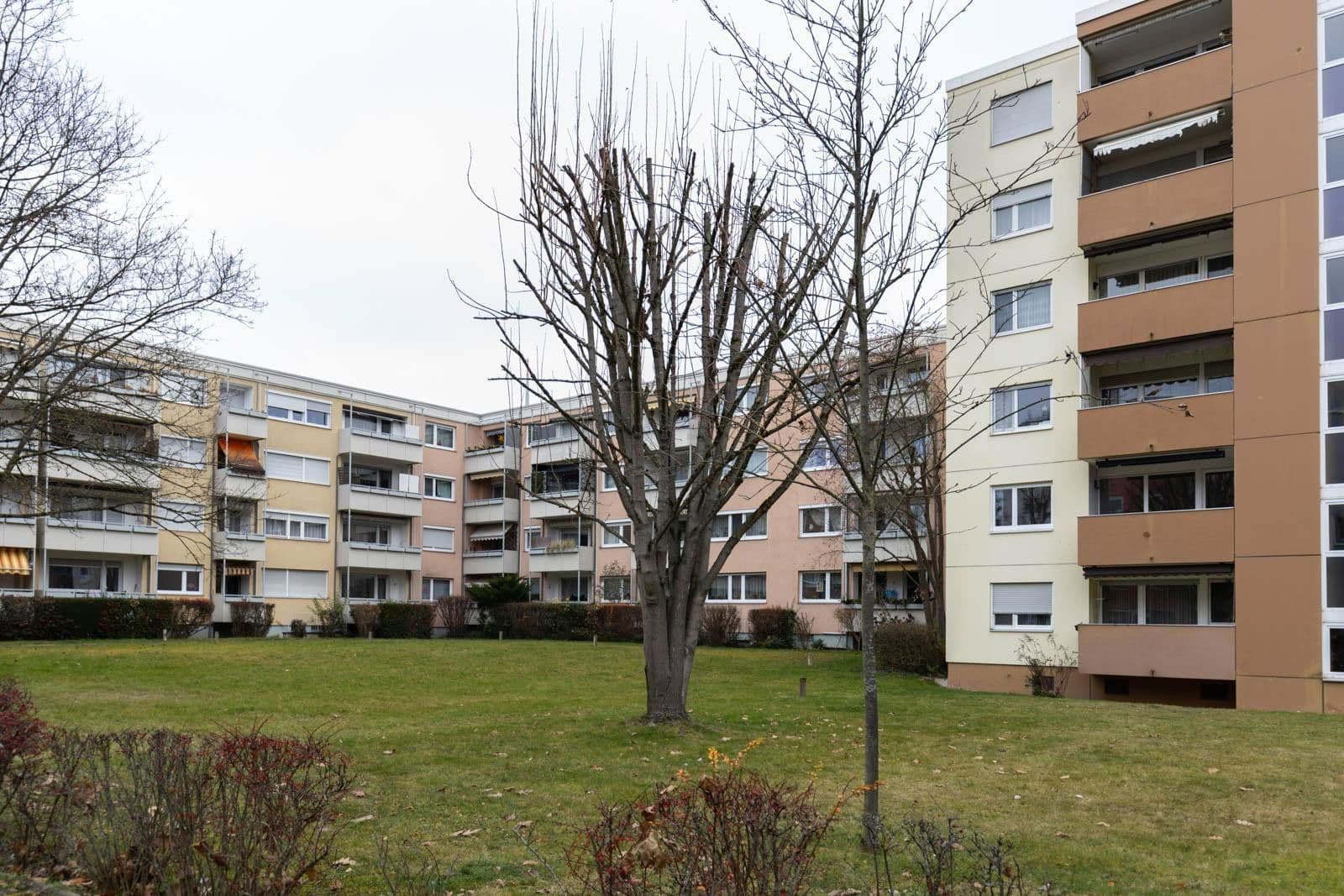 Pronájem bytu 3+1 85 m², Petersauracher Str. 39, Nürnberg, Bavorsko Pronájem bytu 3+1 85 m², Petersauracher Str. 39, Nürnberg, Bavorsko