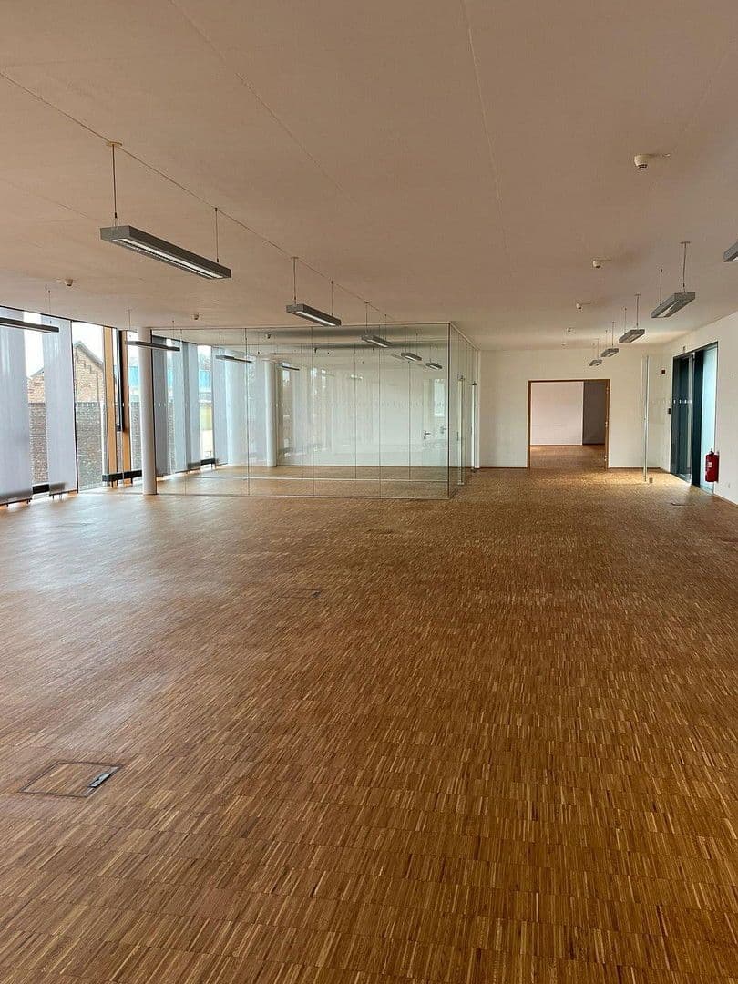 Pronájem kanceláře 1.314 m², Industriestraße 30, Remscheid, Severní Porýní-Vestfálsko Pronájem kanceláře 1.314 m², Industriestraße 30, Remscheid, Severní Porýní-Vestfálsko