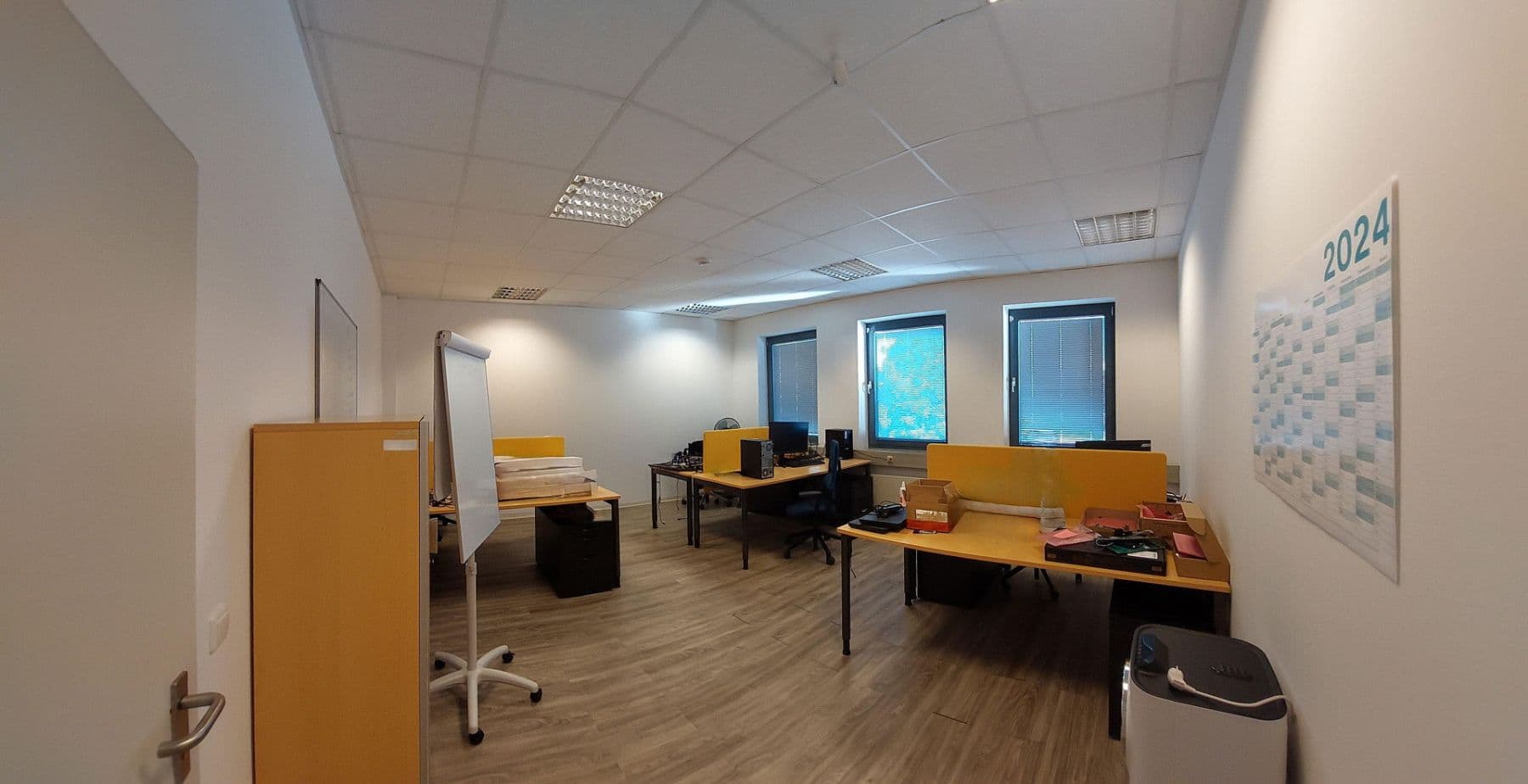 Pronájem kanceláře 330 m², Max-Planck-Straße 17, Unterschleißheim, Bavorsko Pronájem kanceláře 330 m², Max-Planck-Straße 17, Unterschleißheim, Bavorsko