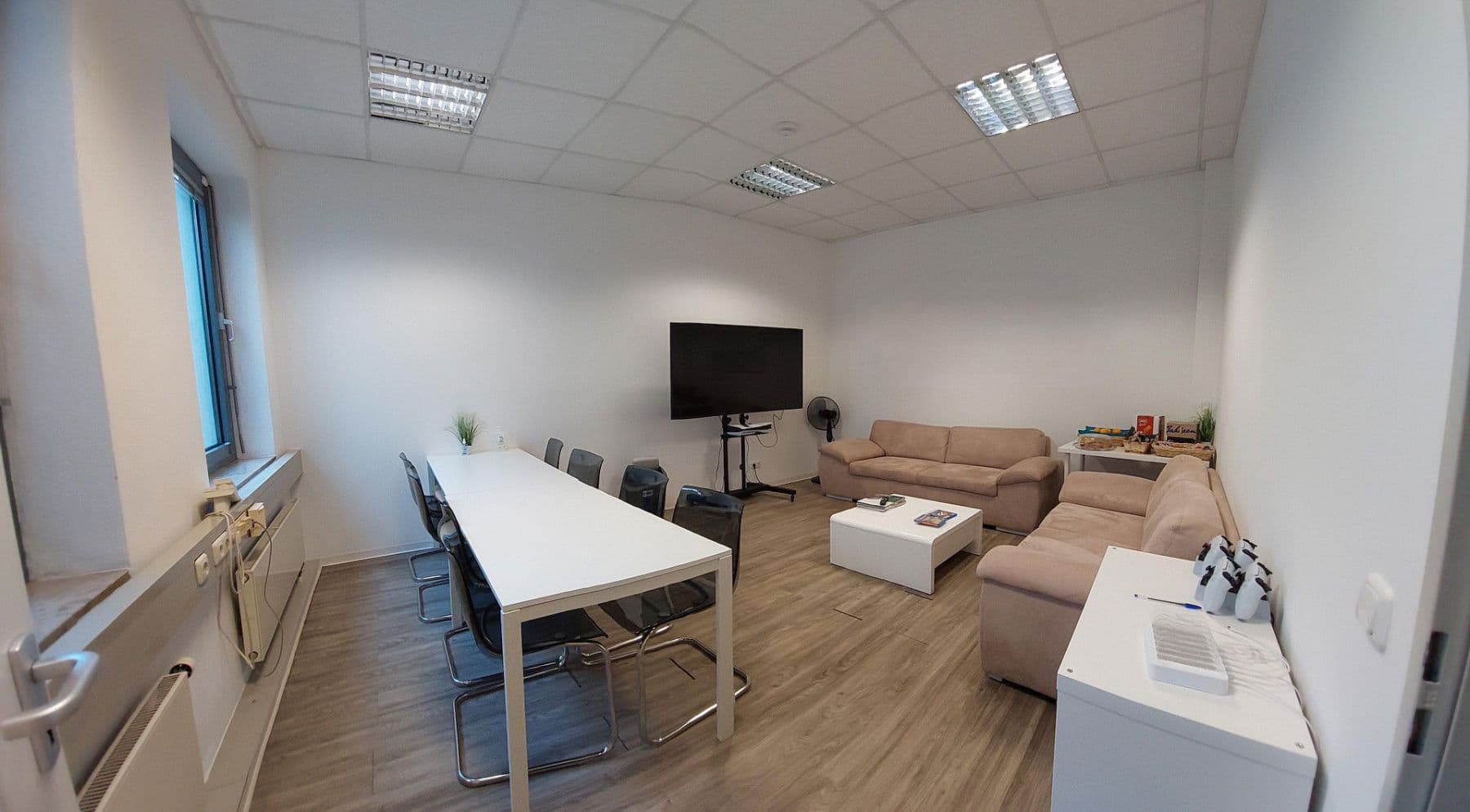 Pronájem kanceláře 330 m², Max-Planck-Straße 17, Unterschleißheim, Bavorsko Pronájem kanceláře 330 m², Max-Planck-Straße 17, Unterschleißheim, Bavorsko