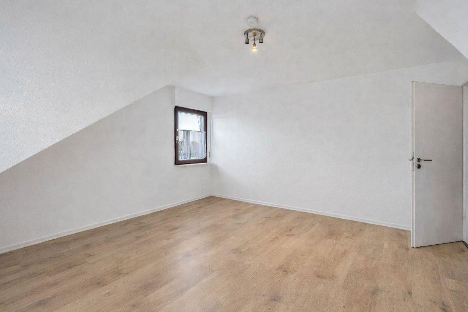 Pronájem bytu 3+1 89 m², Seligenstadt, Hessen Pronájem bytu 3+1 89 m², Seligenstadt, Hessen