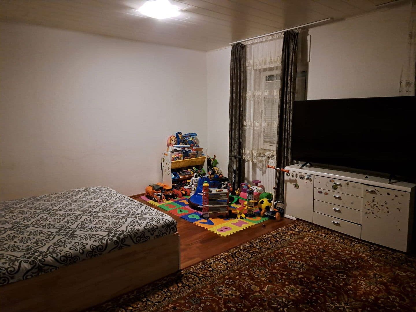 Pronájem bytu 1+kk 47 m², Karlsruhe, Bádensko-Württembersko Pronájem bytu 1+kk 47 m², Karlsruhe, Bádensko-Württembersko