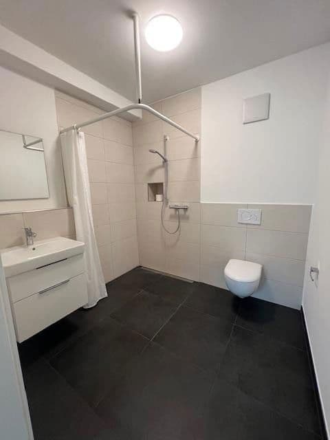 Pronájem bytu 1+1 32 m², Frankfurt, Hessen Pronájem bytu 1+1 32 m², Frankfurt, Hessen