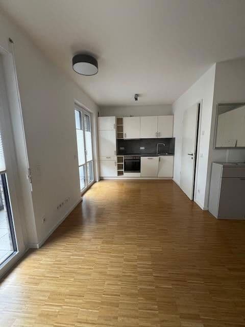 Pronájem bytu 1+1 32 m², Frankfurt, Hessen Pronájem bytu 1+1 32 m², Frankfurt, Hessen