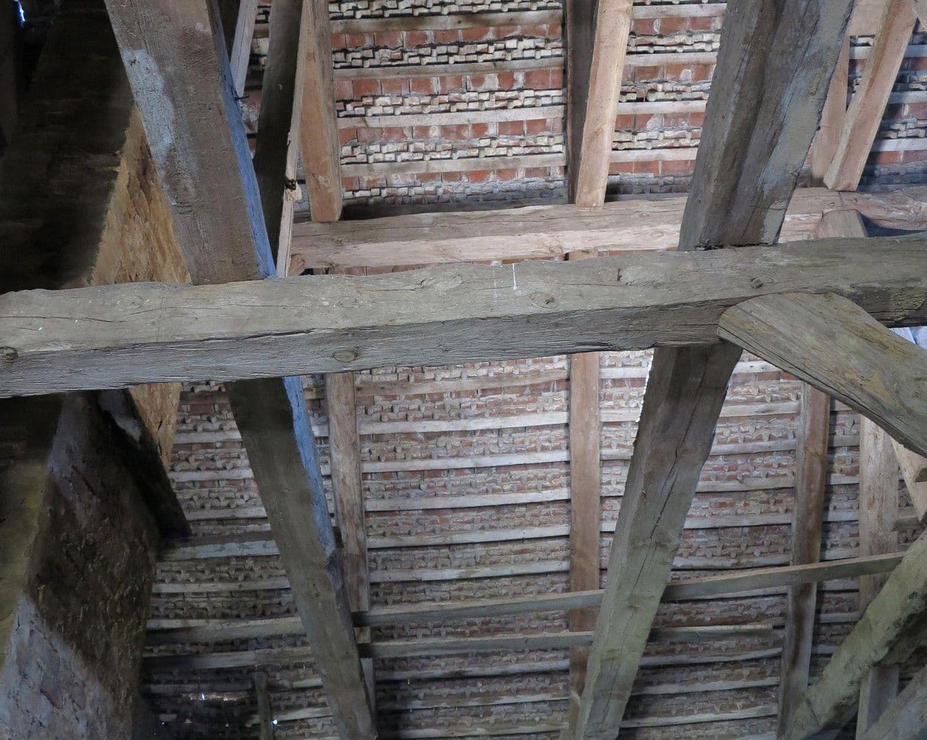 Prodej domu 1.200 m², pozemek 7.000 m², Ivenack, Mecklenburg-Vorpommern Prodej domu 1.200 m², pozemek 7.000 m², Ivenack, Mecklenburg-Vorpommern