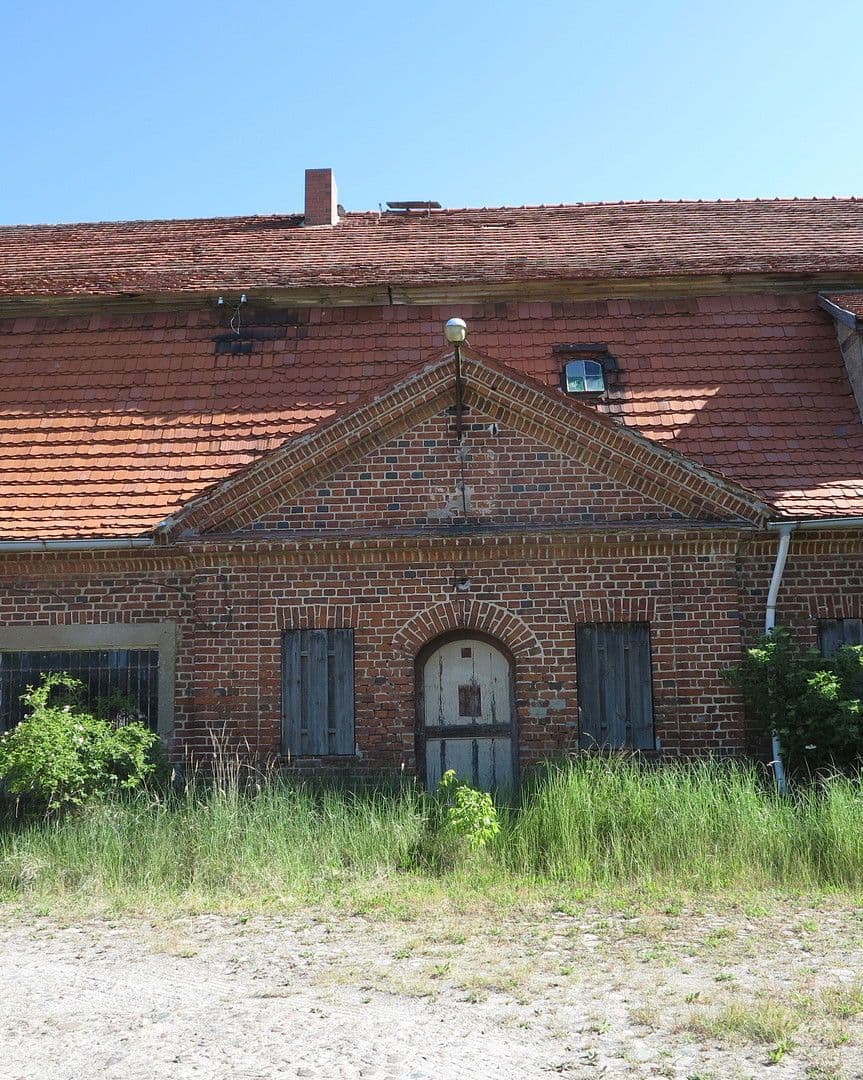 Prodej domu 1.200 m², pozemek 7.000 m², Ivenack, Mecklenburg-Vorpommern Prodej domu 1.200 m², pozemek 7.000 m², Ivenack, Mecklenburg-Vorpommern