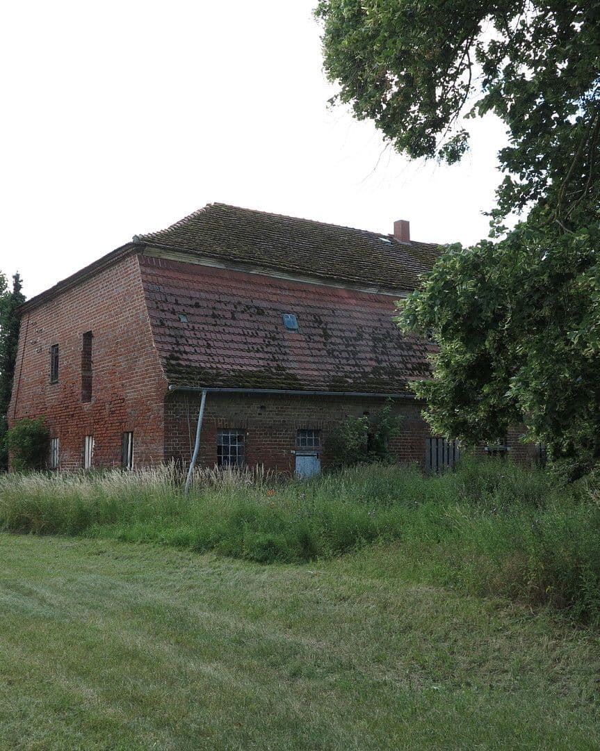 Prodej domu 1.200 m², pozemek 7.000 m², Ivenack, Mecklenburg-Vorpommern Prodej domu 1.200 m², pozemek 7.000 m², Ivenack, Mecklenburg-Vorpommern