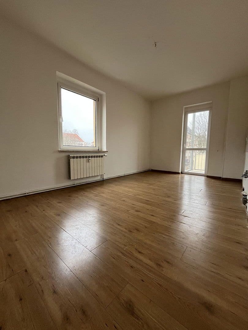 Pronájem bytu 3+1 76 m², Leipziger Straße 132, Cvikov, Sasko Pronájem bytu 3+1 76 m², Leipziger Straße 132, Cvikov, Sasko