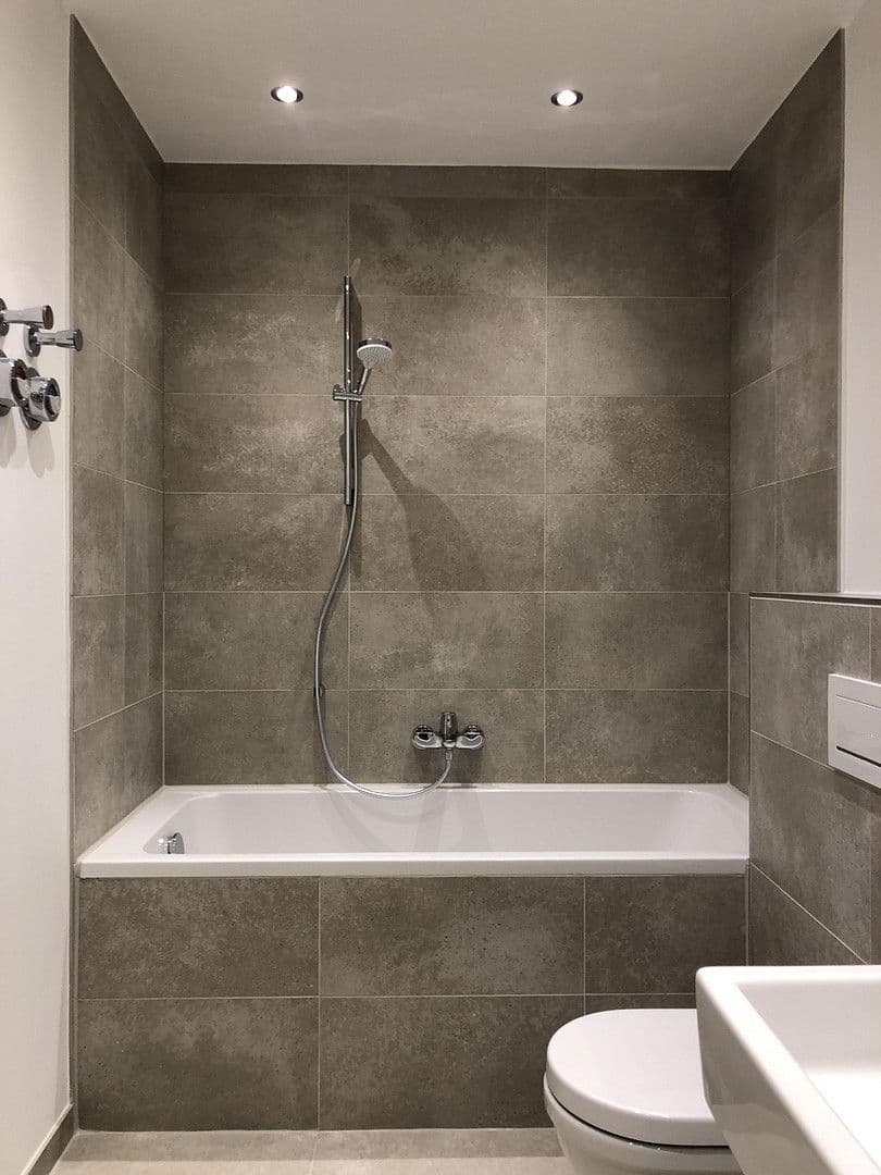 Pronájem bytu 2+1 82 m², Gotlandstrasse 10G, Berlin, Berlín Pronájem bytu 2+1 82 m², Gotlandstrasse 10G, Berlin, Berlín