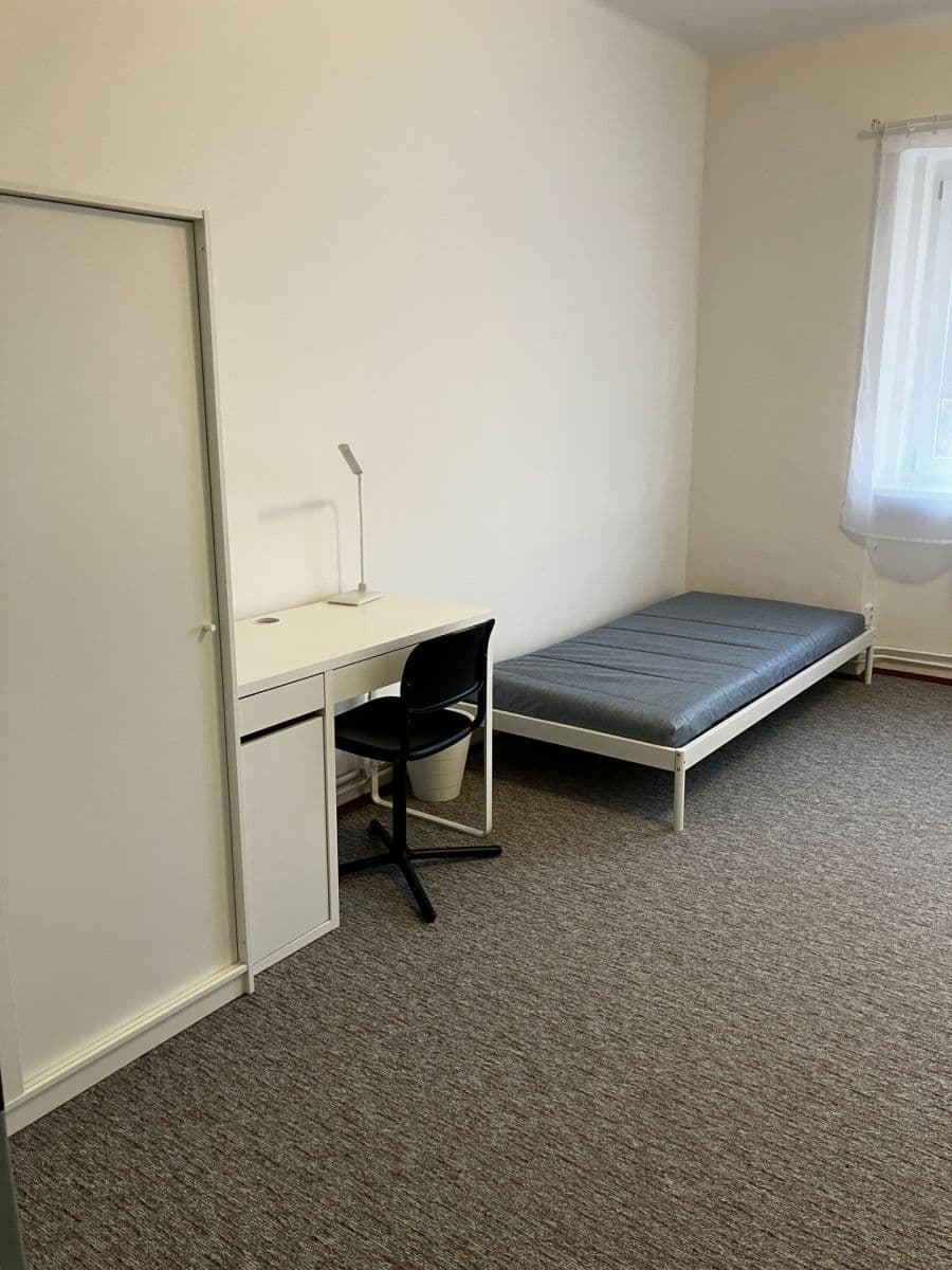 Pronájem bytu 3+1 90 m², Krkoškova, Brno, Jihomoravský kraj Pronájem bytu 3+1 90 m², Krkoškova, Brno, Jihomoravský kraj