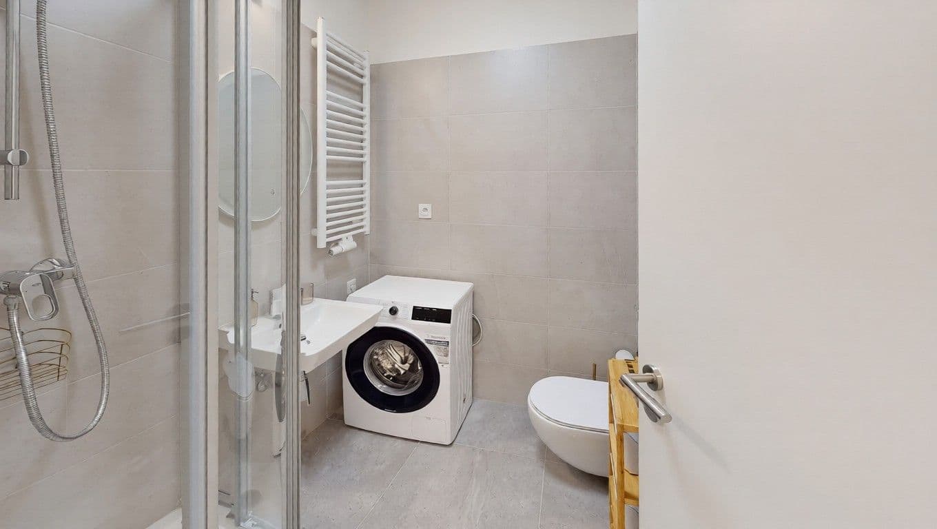 Pronájem bytu 1+kk 22 m², V Kněžívce, Tuchoměřice, Středočeský kraj Pronájem bytu 1+kk 22 m², V Kněžívce, Tuchoměřice, Středočeský kraj