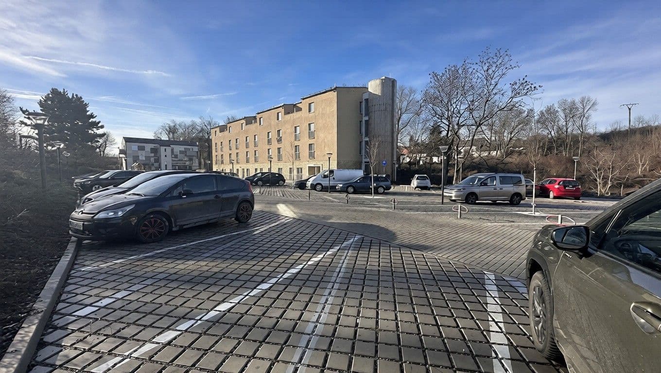 Pronájem bytu 1+kk 22 m², V Kněžívce, Tuchoměřice, Středočeský kraj Pronájem bytu 1+kk 22 m², V Kněžívce, Tuchoměřice, Středočeský kraj