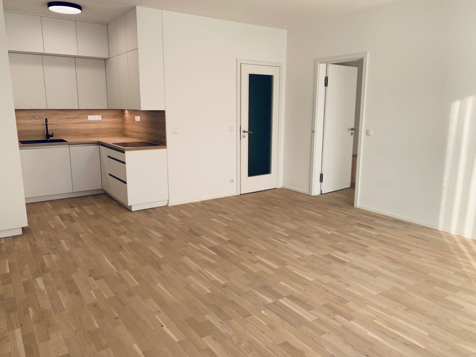 Pronájem bytu 2+kk 60 m², Michelská, Praha, Praha Pronájem bytu 2+kk 60 m², Michelská, Praha, Praha