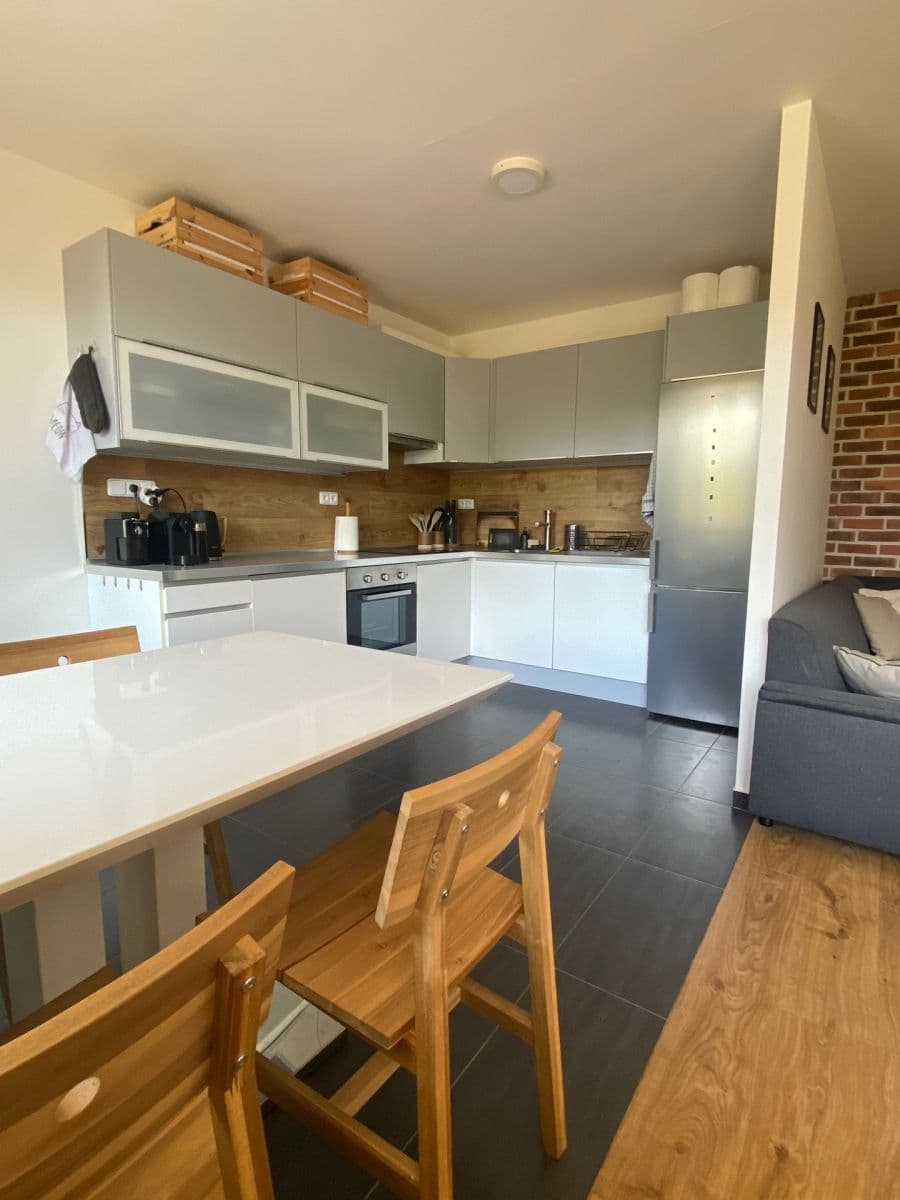 Pronájem bytu 3+kk 74 m², Vyžlovská, Praha, Praha Pronájem bytu 3+kk 74 m², Vyžlovská, Praha, Praha