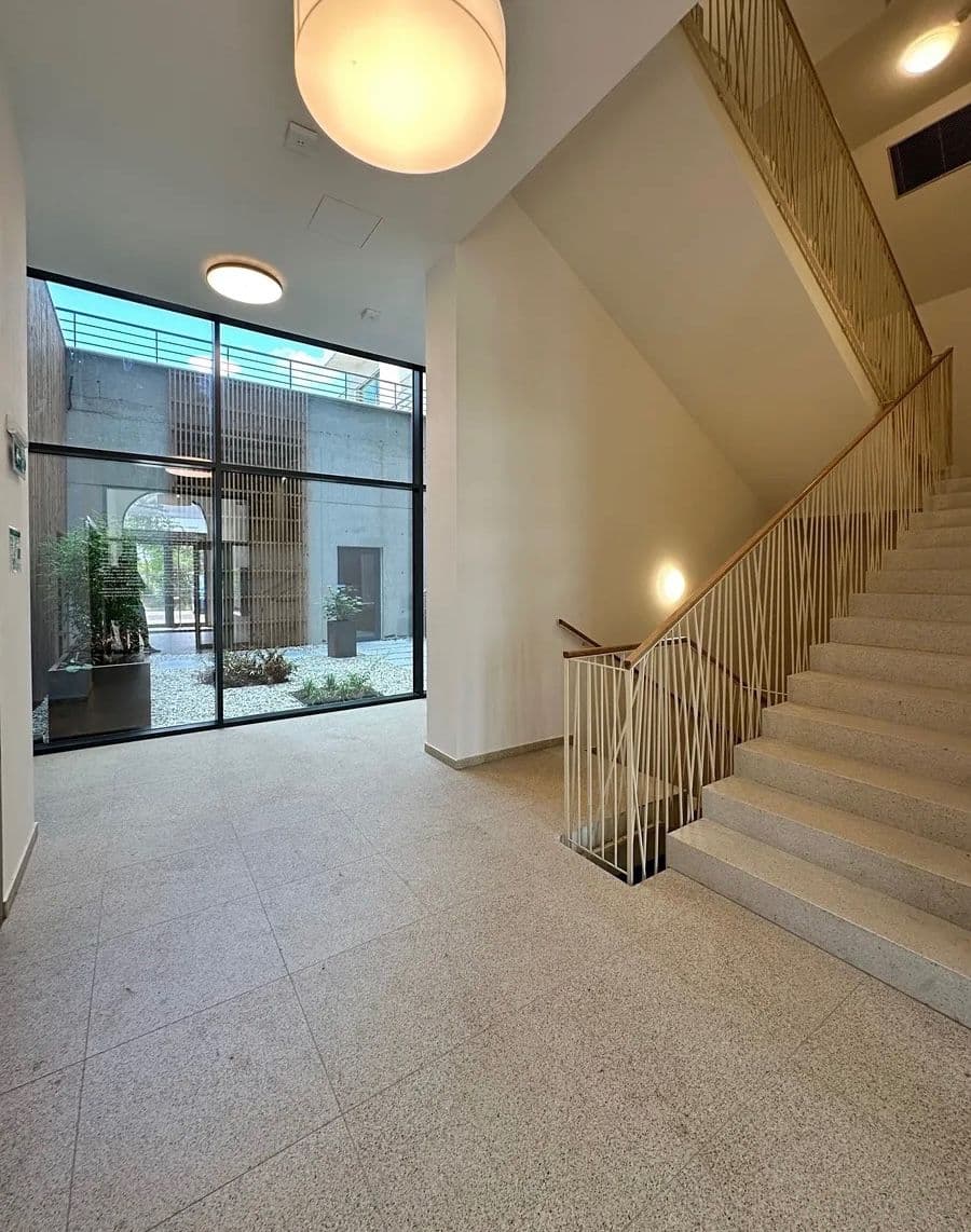 Pronájem bytu 1+kk 33 m², Opuštěná, Brno, Jihomoravský kraj Pronájem bytu 1+kk 33 m², Opuštěná, Brno, Jihomoravský kraj