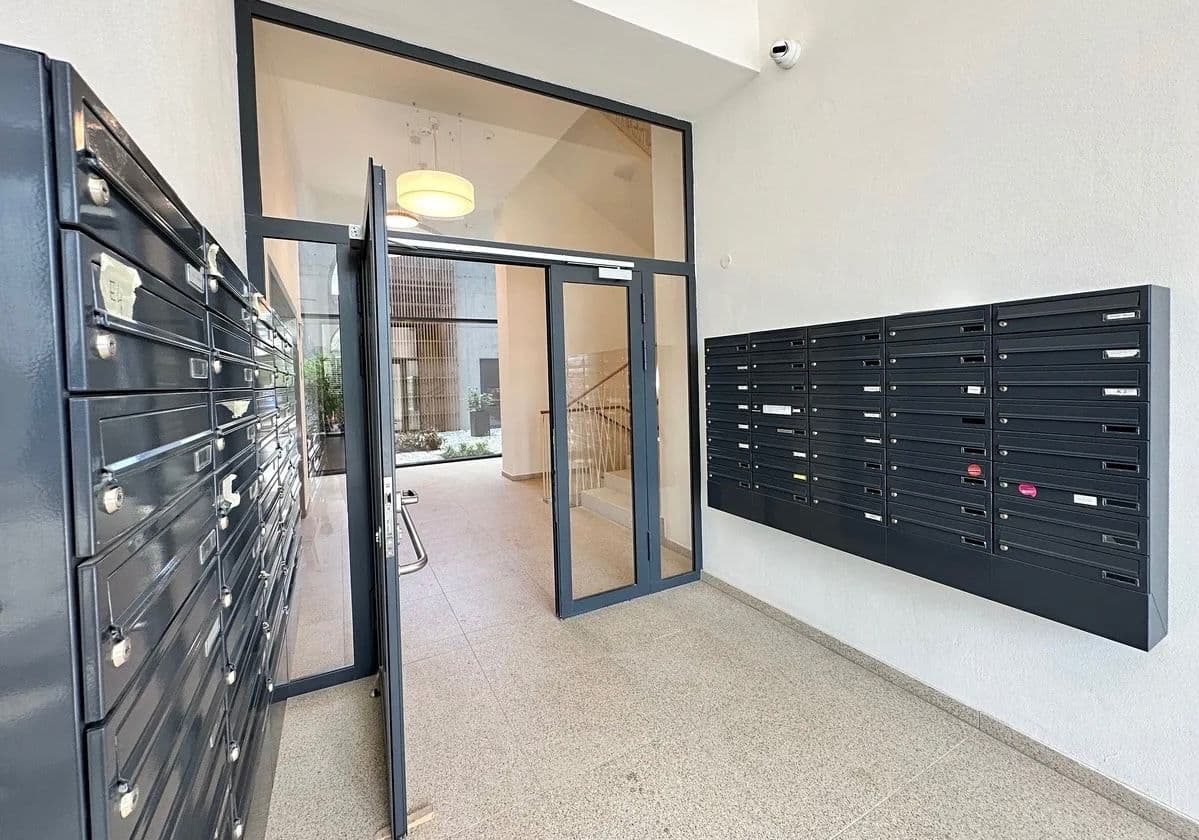 Pronájem bytu 1+kk 33 m², Opuštěná, Brno, Jihomoravský kraj Pronájem bytu 1+kk 33 m², Opuštěná, Brno, Jihomoravský kraj