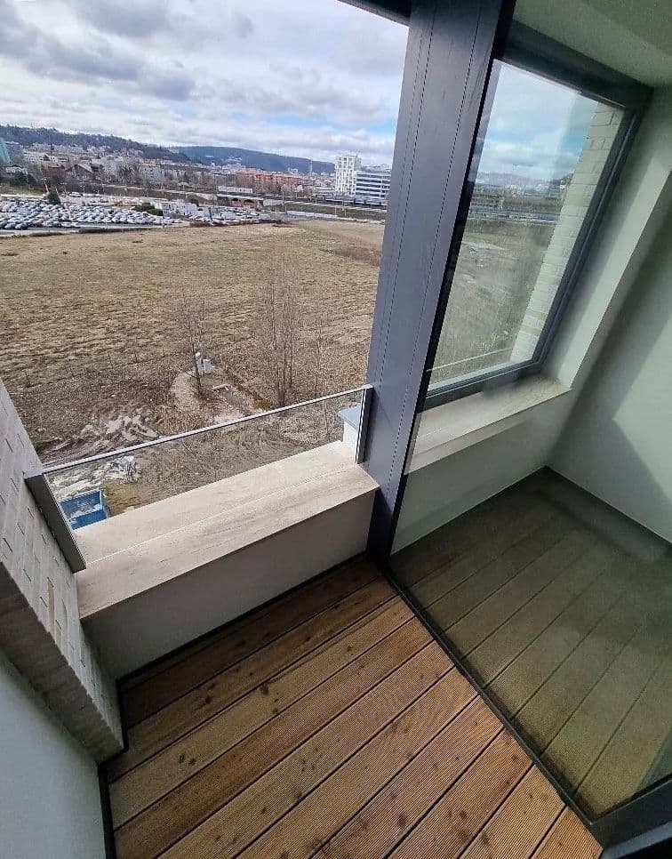 Pronájem bytu 1+kk 33 m², Opuštěná, Brno, Jihomoravský kraj Pronájem bytu 1+kk 33 m², Opuštěná, Brno, Jihomoravský kraj
