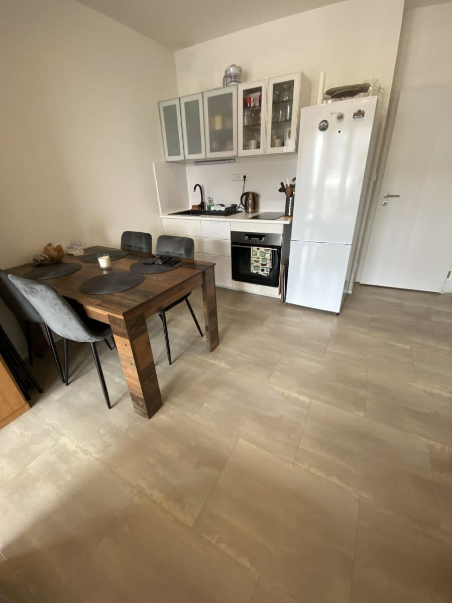 Pronájem bytu 1+kk 32 m², Honzíkova, Praha, Praha Pronájem bytu 1+kk 32 m², Honzíkova, Praha, Praha