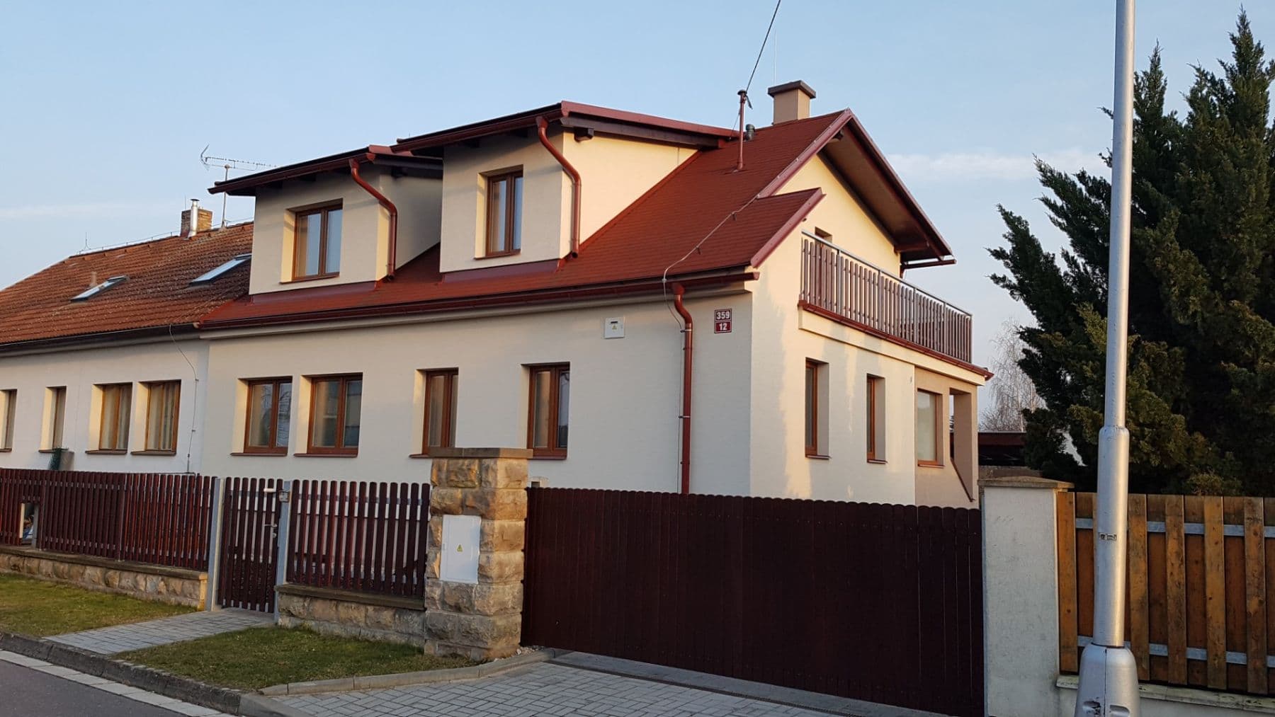 Pronájem domu 220 m², pozemek 431 m², Krapkova, Hradec Králové, Královéhradecký kraj Pronájem domu 220 m², pozemek 431 m², Krapkova, Hradec Králové, Královéhradecký kraj