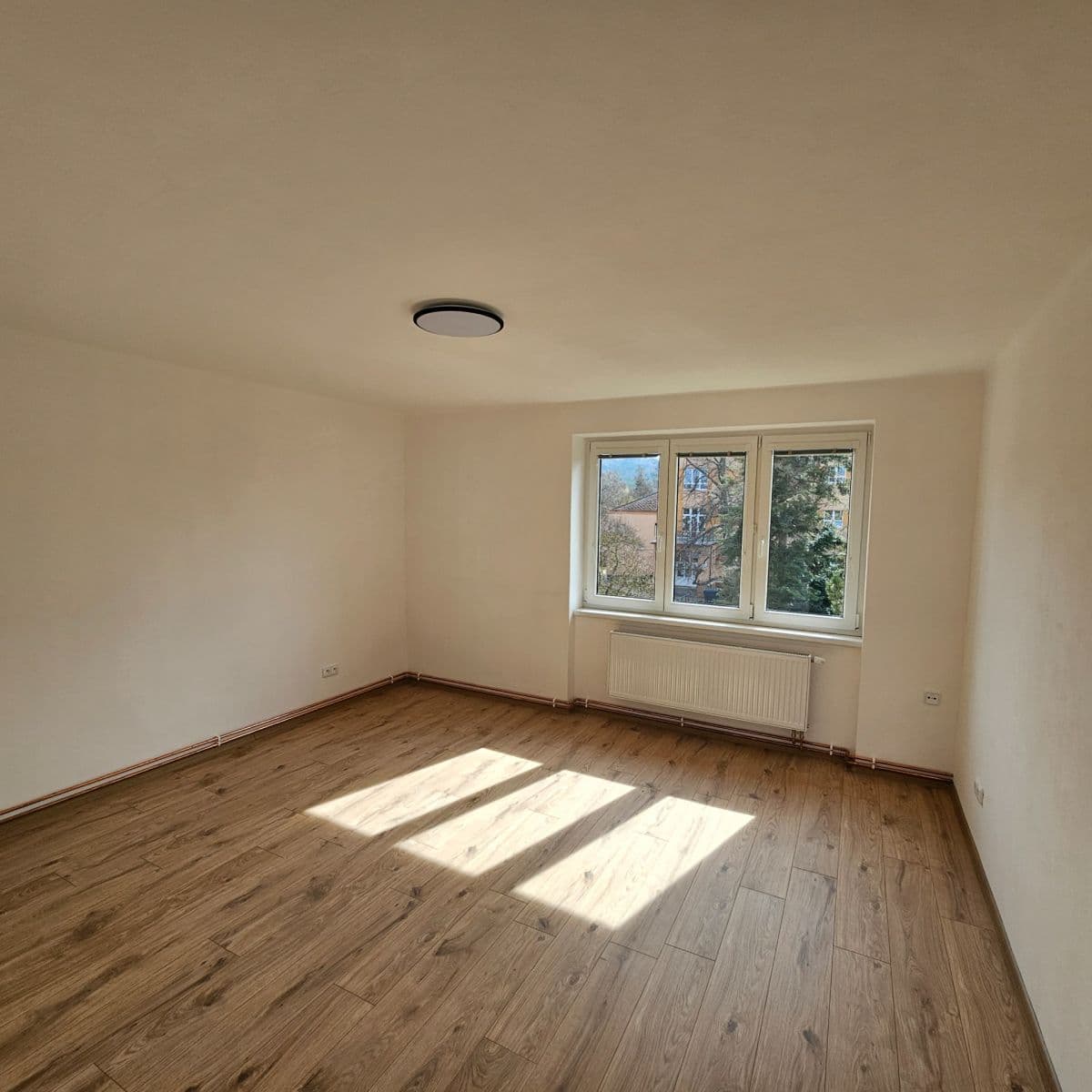 Pronájem bytu 3+kk 61 m², Karlovarská, Lubenec, Ústecký kraj Pronájem bytu 3+kk 61 m², Karlovarská, Lubenec, Ústecký kraj