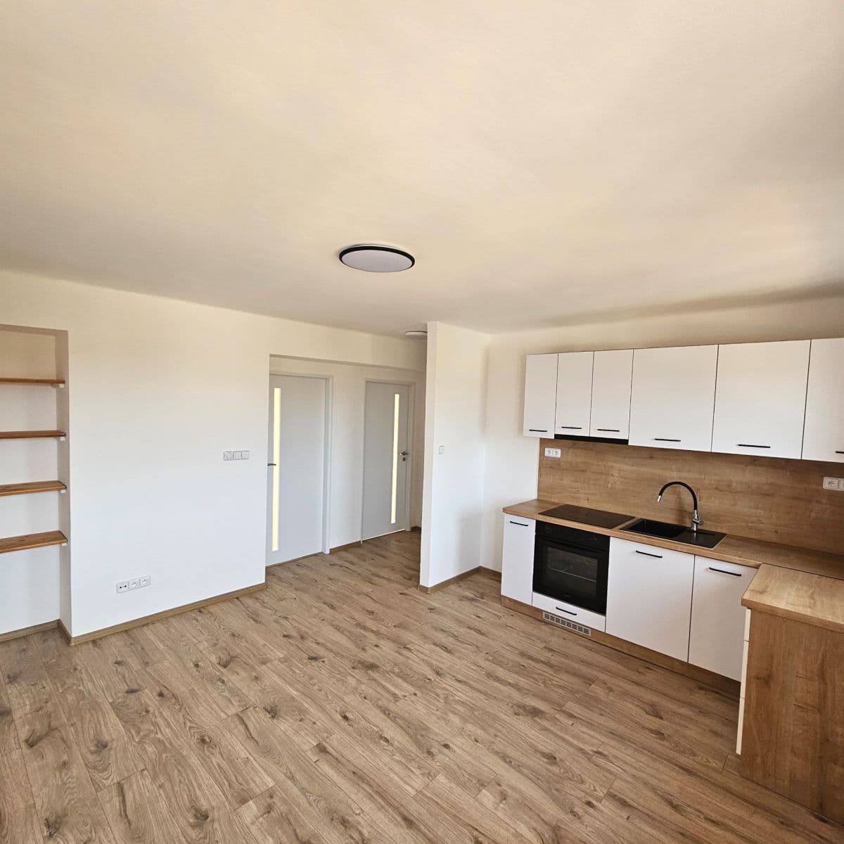 Pronájem bytu 3+kk 61 m², Karlovarská, Lubenec, Ústecký kraj Pronájem bytu 3+kk 61 m², Karlovarská, Lubenec, Ústecký kraj