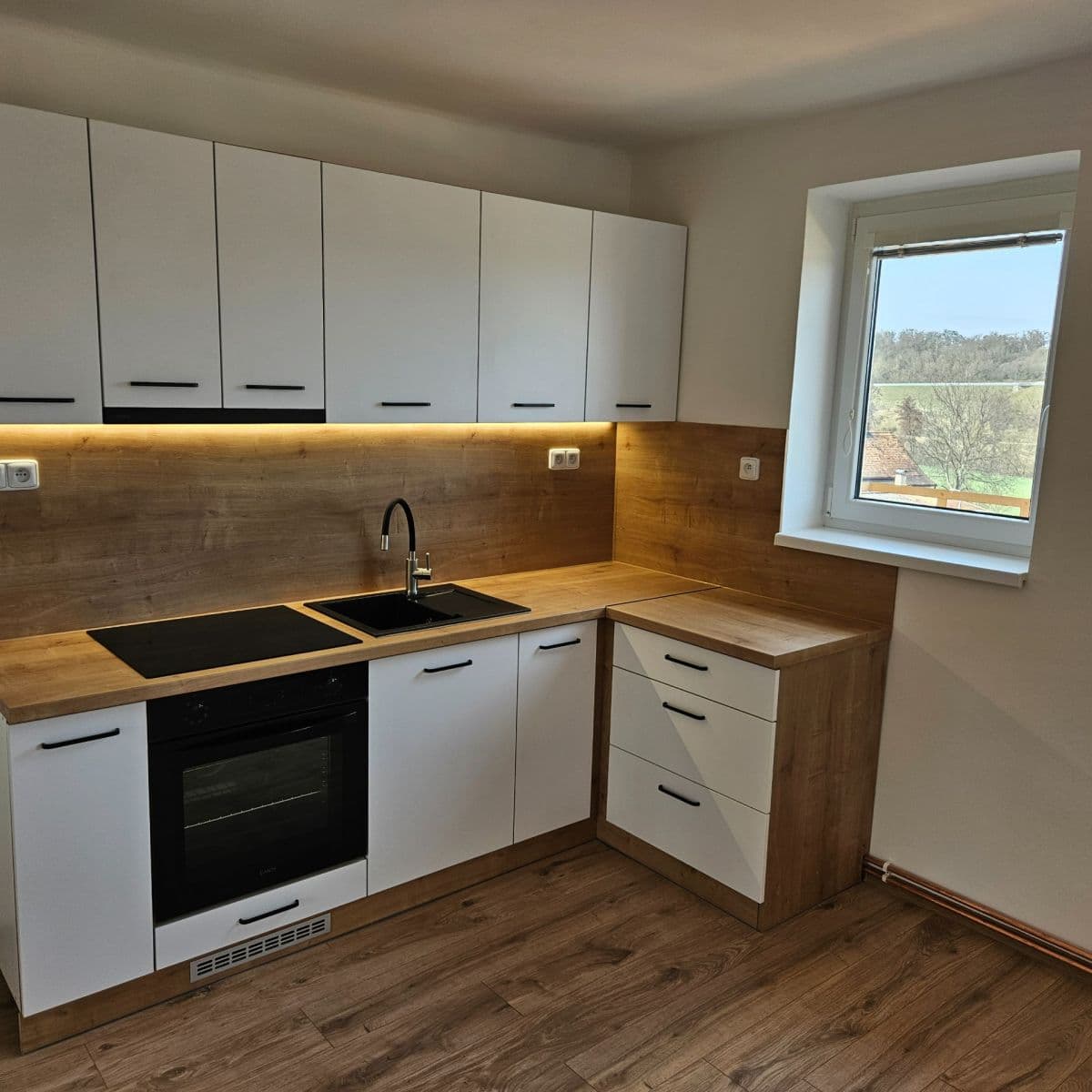 Pronájem bytu 3+kk 61 m², Karlovarská, Lubenec, Ústecký kraj Pronájem bytu 3+kk 61 m², Karlovarská, Lubenec, Ústecký kraj