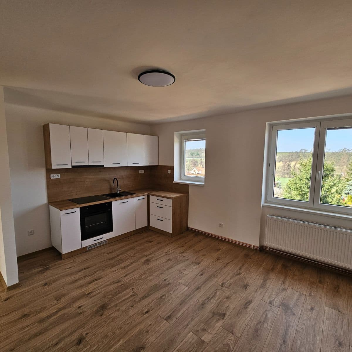 Pronájem bytu 3+kk 61 m², Karlovarská, Lubenec, Ústecký kraj Pronájem bytu 3+kk 61 m², Karlovarská, Lubenec, Ústecký kraj