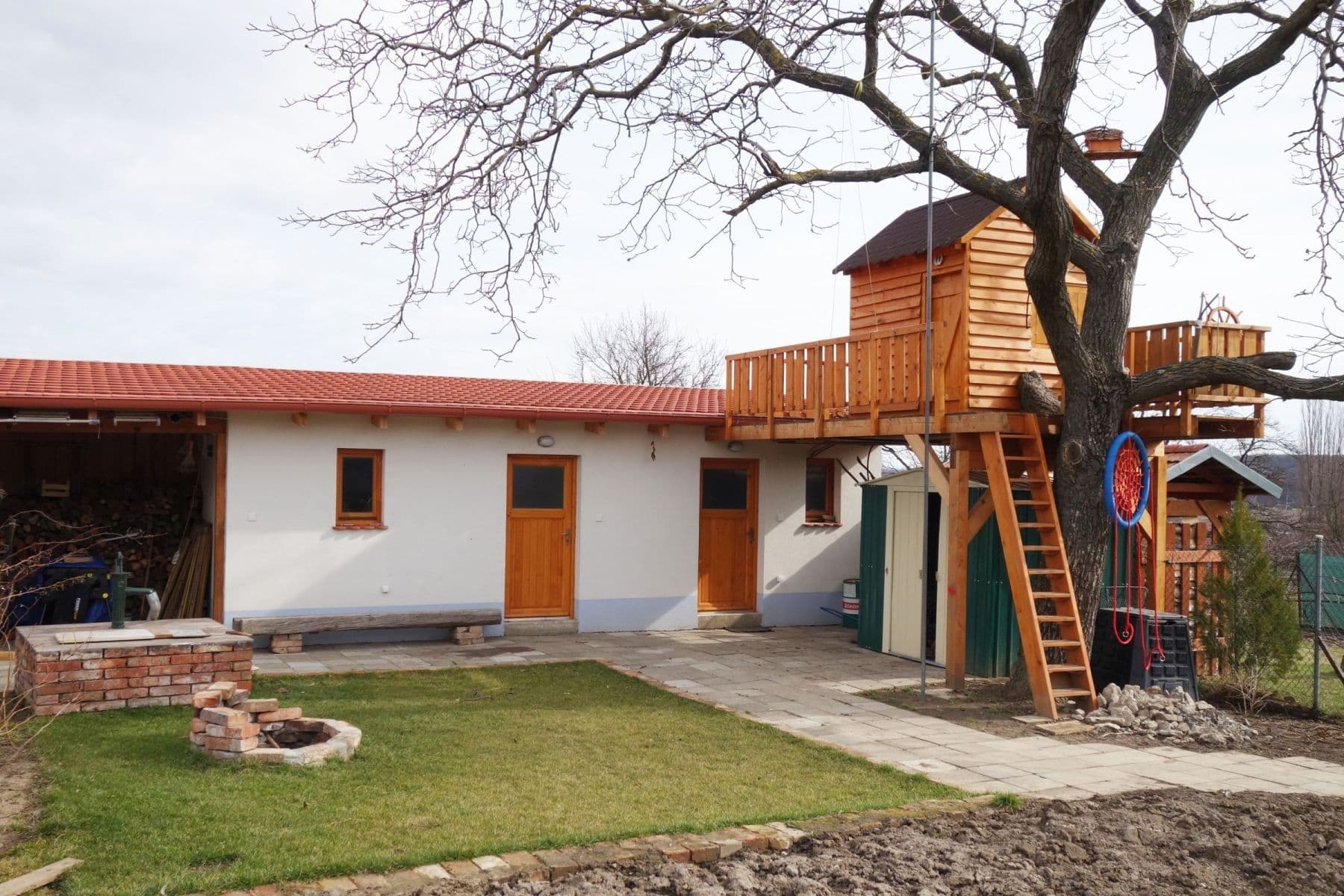 Prodej domu 759 m², pozemek 133 m², Lošonec, Trnavský kraj Prodej domu 759 m², pozemek 133 m², Lošonec, Trnavský kraj