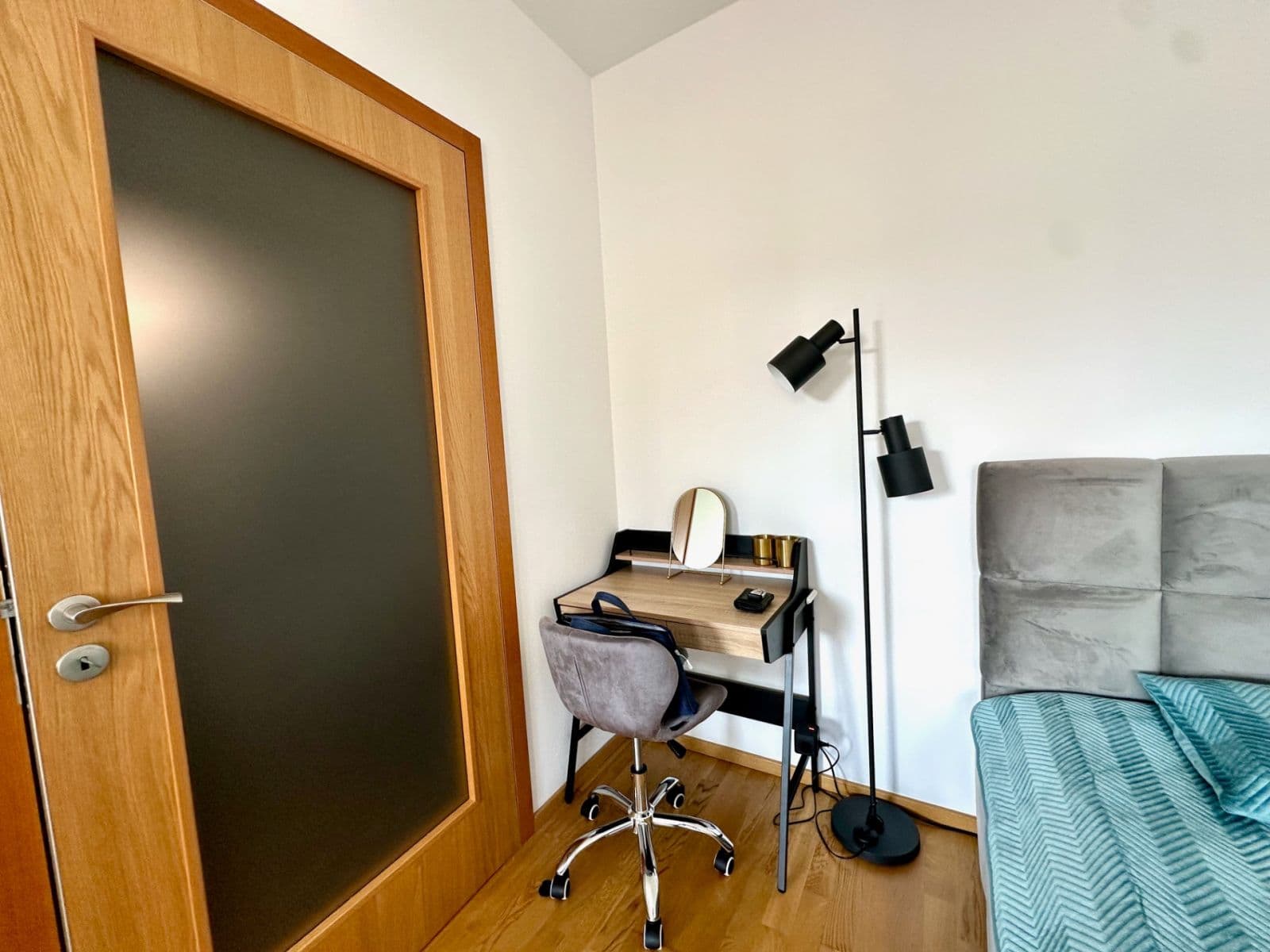 Pronájem bytu 1+kk 45 m², Osadní, Praha, Praha Pronájem bytu 1+kk 45 m², Osadní, Praha, Praha