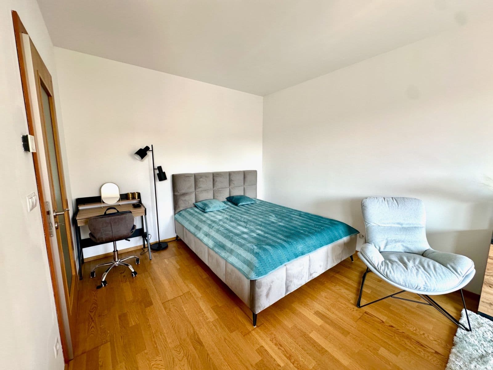 Pronájem bytu 1+kk 45 m², Osadní, Praha, Praha Pronájem bytu 1+kk 45 m², Osadní, Praha, Praha